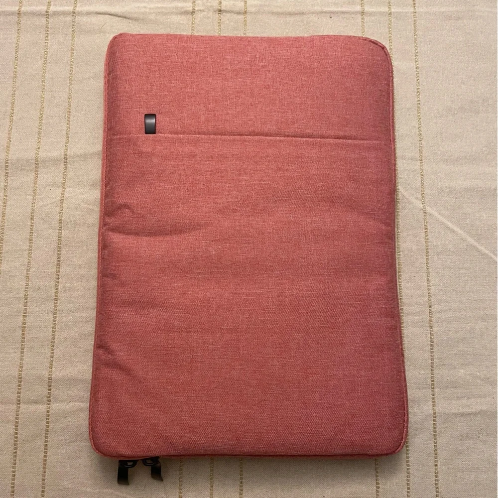 NWT 13” Computer/Tablet Padded Exterior Zipped Cover w/Crystal & Scrub Shells